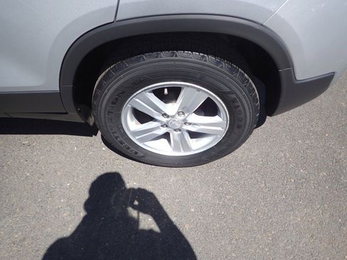 Used 2017 Chevrolet Trax LT image 24