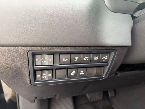 Used 2026 Toyota Tundra Platinum w/ Tow Tech Package AWD/4WD image 21