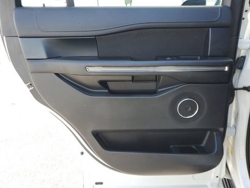 Used 2021 Ford Expedition XLT RWD image 14