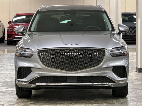 New 2026 Genesis GV70 2.5T Advanced AWD/4WD image 9