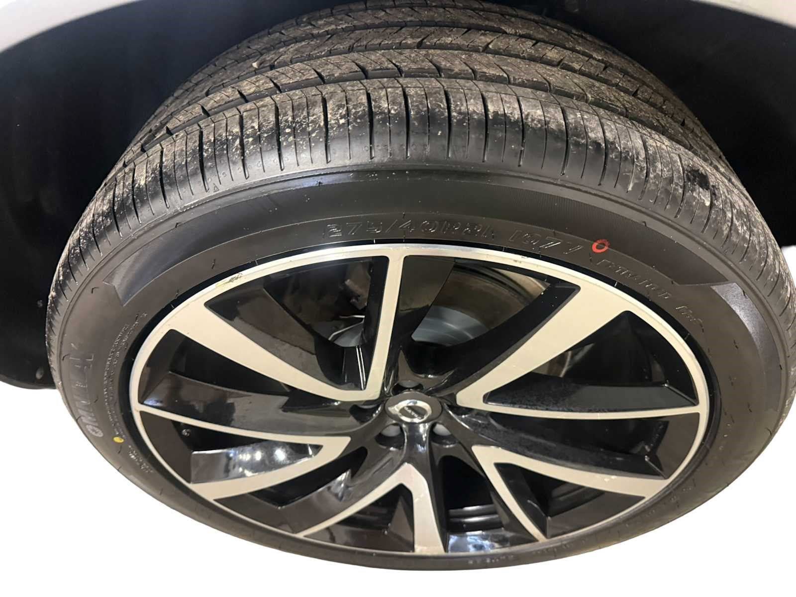Used 2018 Volvo XC90 T6 Momentum w/ Convenience Package AWD/4WD image 9