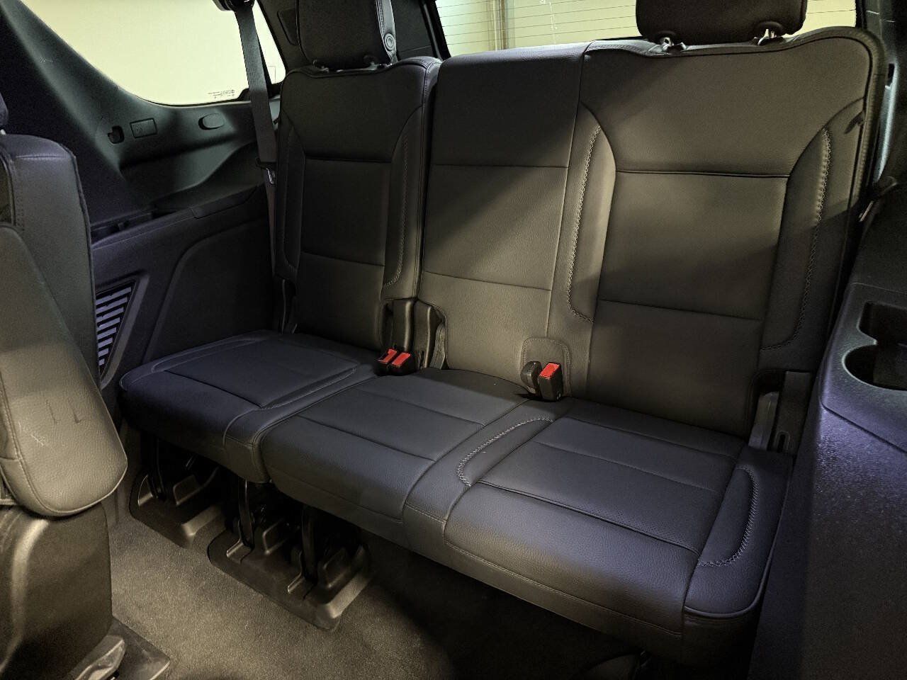 Used 2021 GMC Yukon Denali w/ Denali Ultimate Package AWD/4WD image 18
