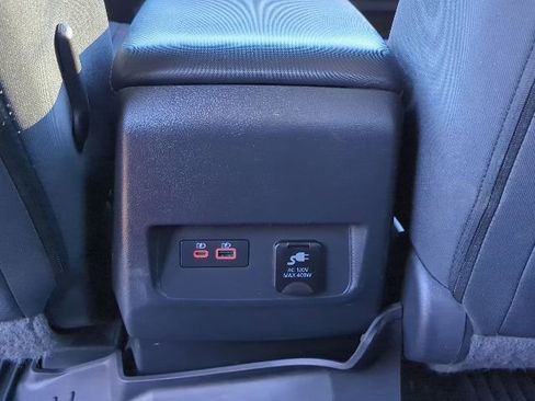 Used 2022 Nissan Frontier PRO-4X image 17