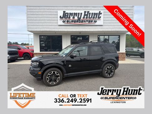 Used 2023 Ford Bronco Sport Outer Banks w/ Tech Package image 1