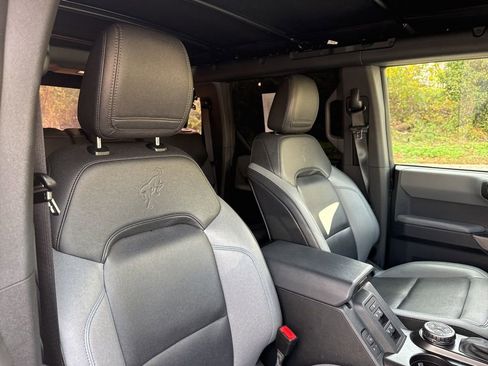 Used 2023 Ford Bronco Black Diamond image 36