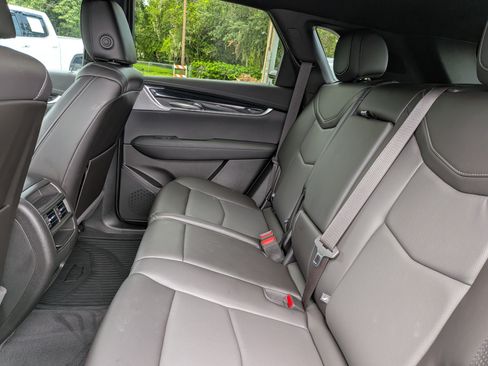 Certified 2024 Cadillac XT5 Premium Luxury FWD image 16