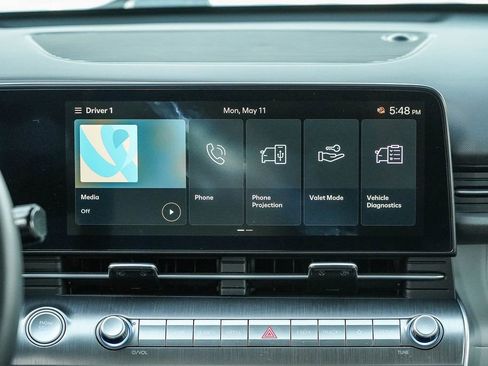 Used 2025 Hyundai Kona SEL FWD image 16