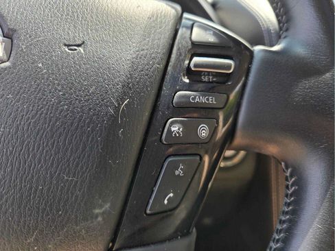 Used 2021 Nissan Armada SL w/ Captain's Chairs Package AWD/4WD image 33