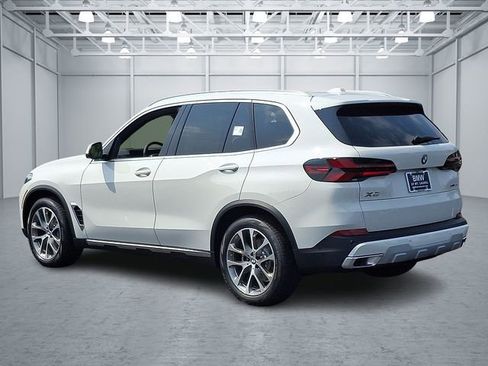 Certified 2026 BMW X5 xDrive40i w/ Premium Package AWD/4WD image 6
