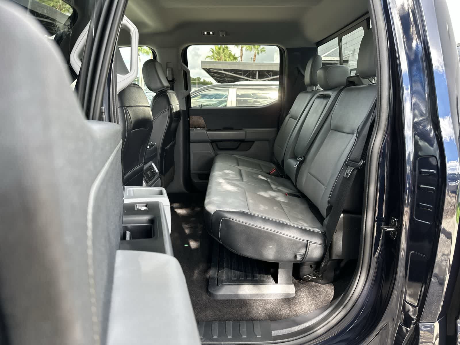 Used 2022 Ford F150 Lariat AWD/4WD image 4