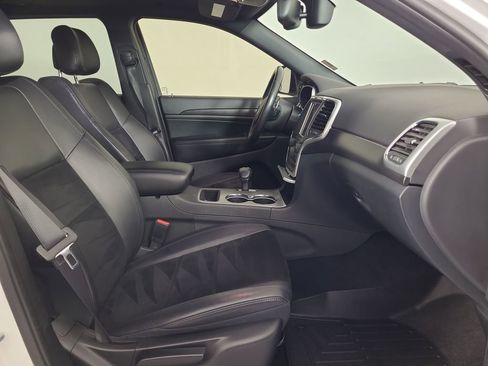 Used 2015 Jeep Grand Cherokee Altitude AWD/4WD image 22