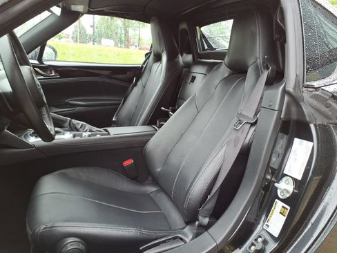 Used 2025 MAZDA MX-5 Miata RF Grand Touring RWD image 12