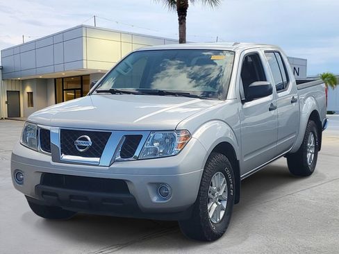 Used 2020 Nissan Frontier SV RWD image 1