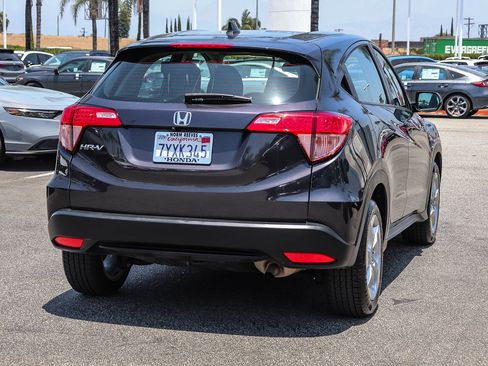 Used 2017 Honda HR-V LX image 11