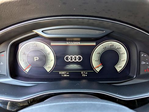 Used 2019 Audi Q8 Premium image 20