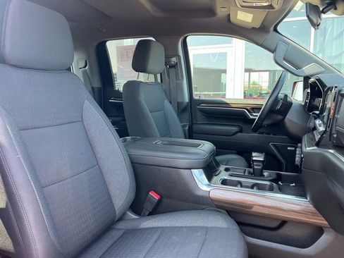 Used 2022 Chevrolet Silverado 1500 RST w/ Convenience Package II image 32