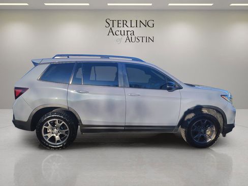 Used 2024 Honda Passport TrailSport image 4