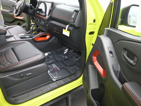 New 2026 Nissan Frontier PRO-4X w/ Pro Premium Package image 19