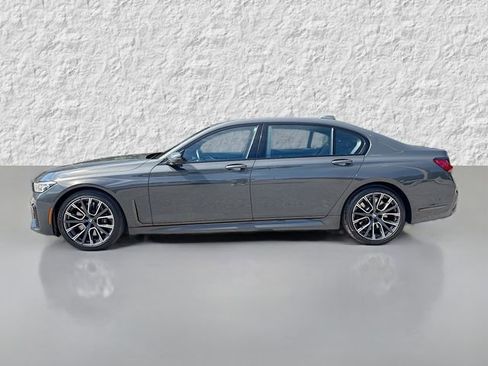 Used 2022 BMW 750i xDrive w/ Executive Package image 6