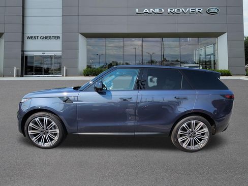 Certified 2025 Land Rover Range Rover Sport SE AWD/4WD image 5