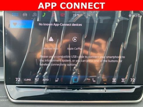 New 2026 Volkswagen Tiguan SE R-Line image 4