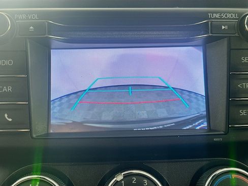 Used 2018 Toyota RAV4 LE w/ Carpet Mat Package FWD image 22