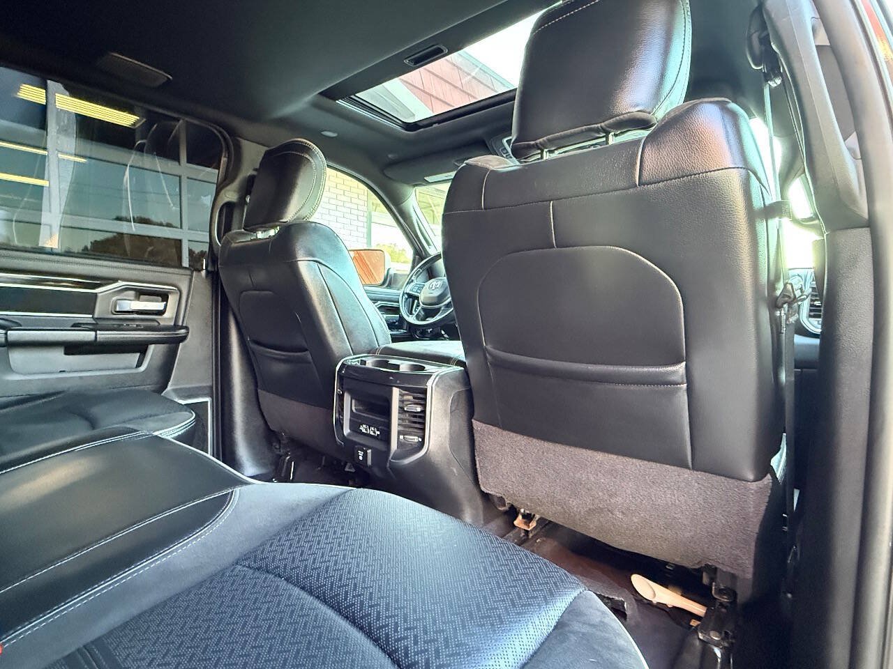 Used 2020 RAM 2500 Laramie w/ Night Edition AWD/4WD image 41