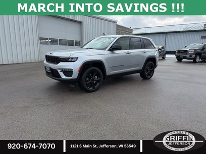 New 2025 Jeep Grand Cherokee Limited w/ Black Appearance Package