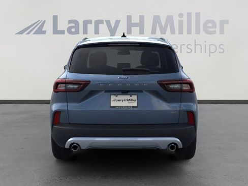 New 2026 Ford Escape PHEV image 5