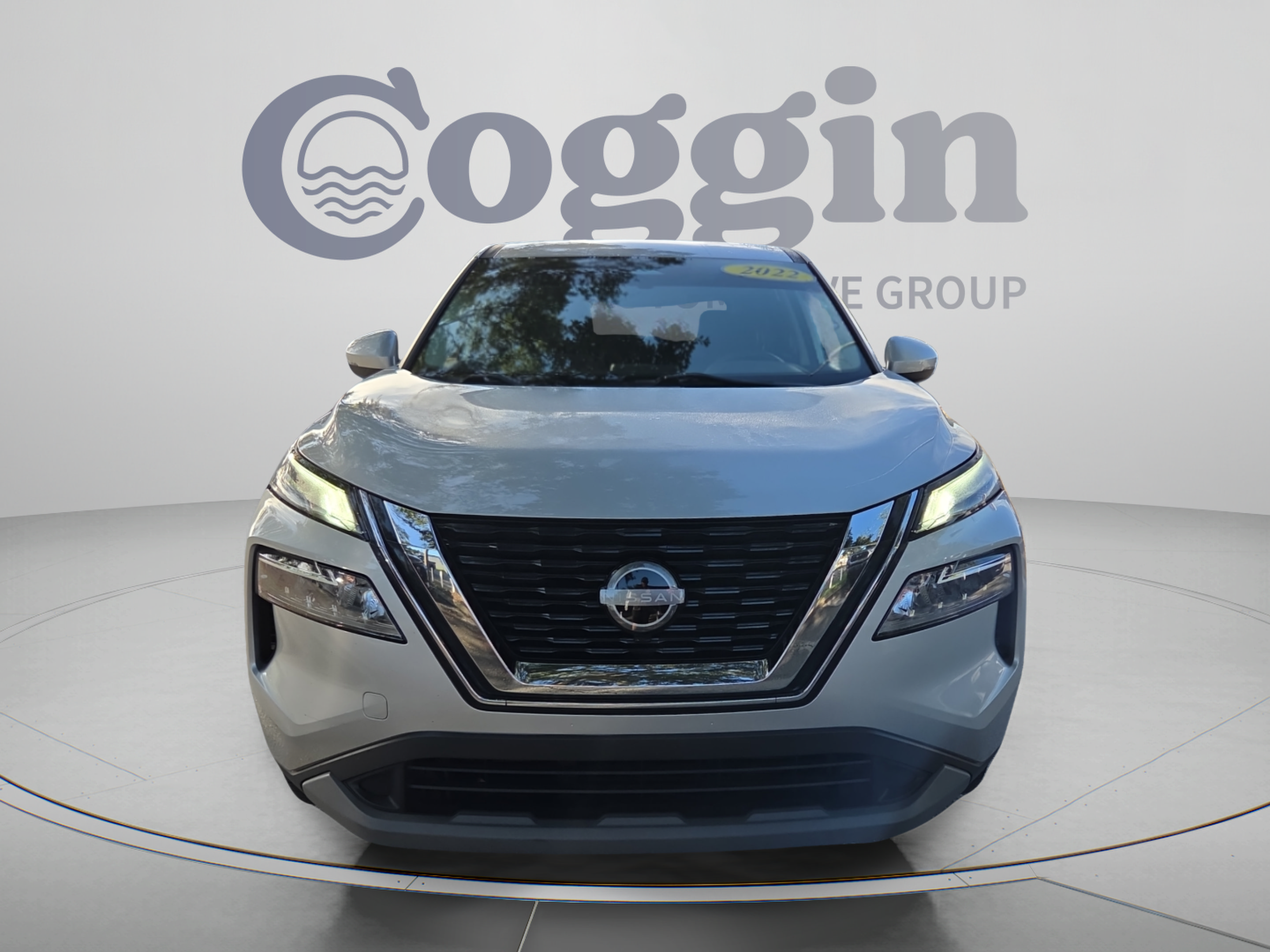 Used 2022 Nissan Rogue SV FWD image 8