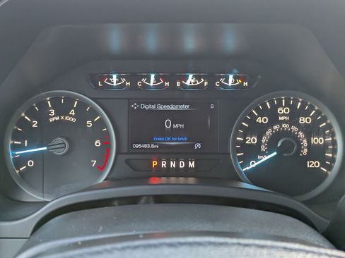 Used 2018 Ford F150 XLT w/ Equipment Group 302A Luxury image 19