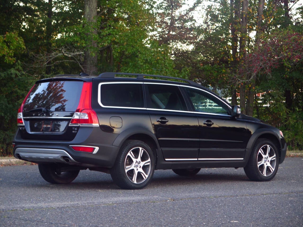 Used 2015 Volvo XC70 T6 AWD/4WD image 4