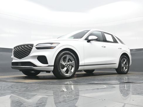 Certified 2026 Genesis GV70 2.5T Select image 29