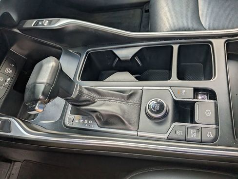 Used 2024 Kia Sorento S image 20