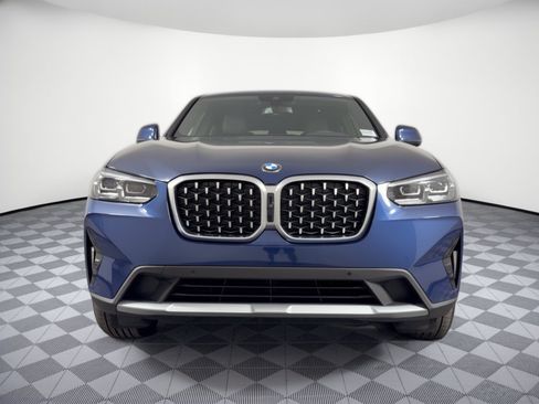 Used 2025 BMW X4 xDrive30i AWD/4WD image 6