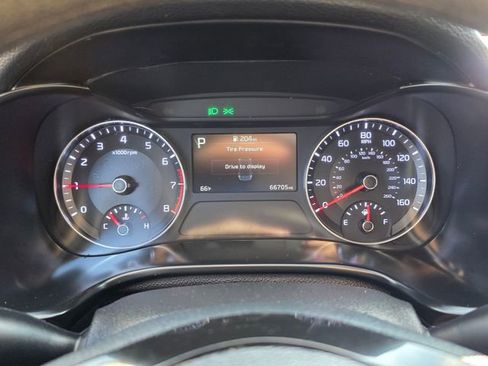 Used 2023 Kia Forte LXS w/ LXS Technology Package image 19