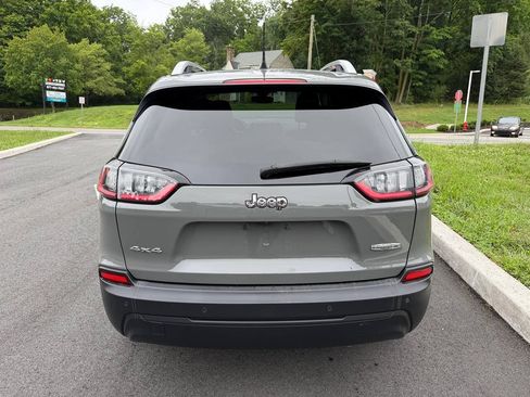 Used 2020 Jeep Cherokee Latitude Plus w/ Comfort/Convenience Group AWD/4WD image 5