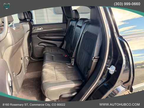 Used 2017 Jeep Grand Cherokee Trailhawk AWD/4WD image 9