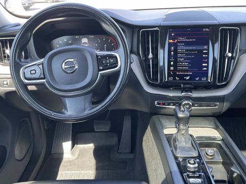 Used 2018 Volvo XC60 T5 Inscription w/ Convenience Package AWD/4WD image 14