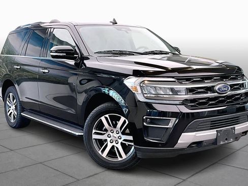Used 2023 Ford Expedition Limited image 4