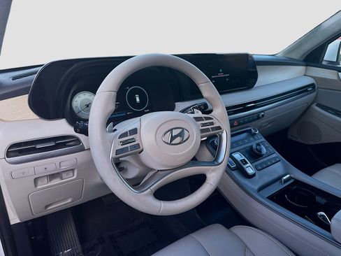 Used 2024 Hyundai Palisade Limited image 7
