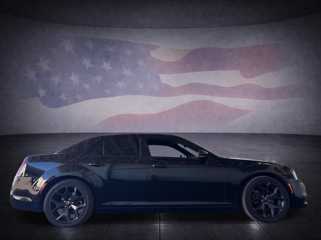 Used 2022 Chrysler 300 S RWD image 6