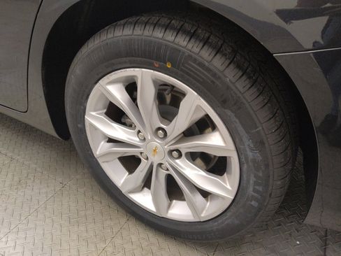 Used 2023 Chevrolet Malibu LT FWD image 31