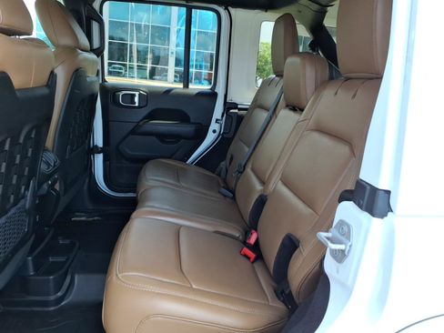 Used 2020 Jeep Wrangler Unlimited Rubicon AWD/4WD image 8