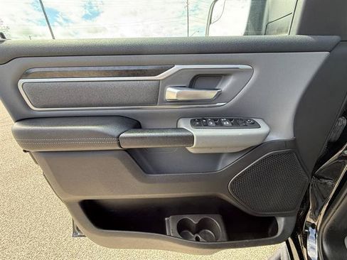 Used 2023 RAM 1500 Big Horn AWD/4WD image 12