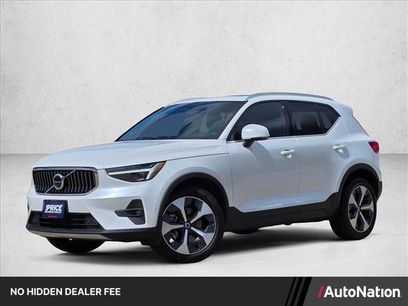 Used 2025 Volvo XC40 B5 Plus w/ Protection Package Premier