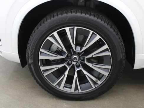 Used 2022 Volvo XC90 T8 Inscription Expression w/ Advanced Package image 32