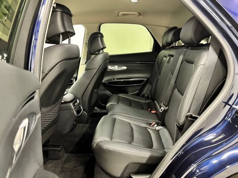 Used 2025 Genesis GV70 2.5T AWD/4WD image 20