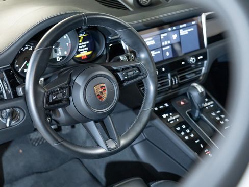 Certified 2022 Porsche Macan S AWD/4WD image 15