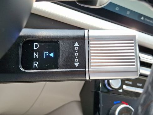 Certified 2025 Hyundai Tucson SEL AWD/4WD image 15